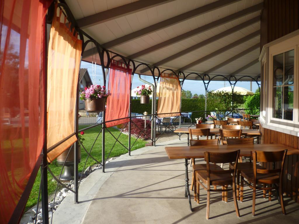 Hotel Speiserestaurant Bahnhof Güttingen Exterior foto